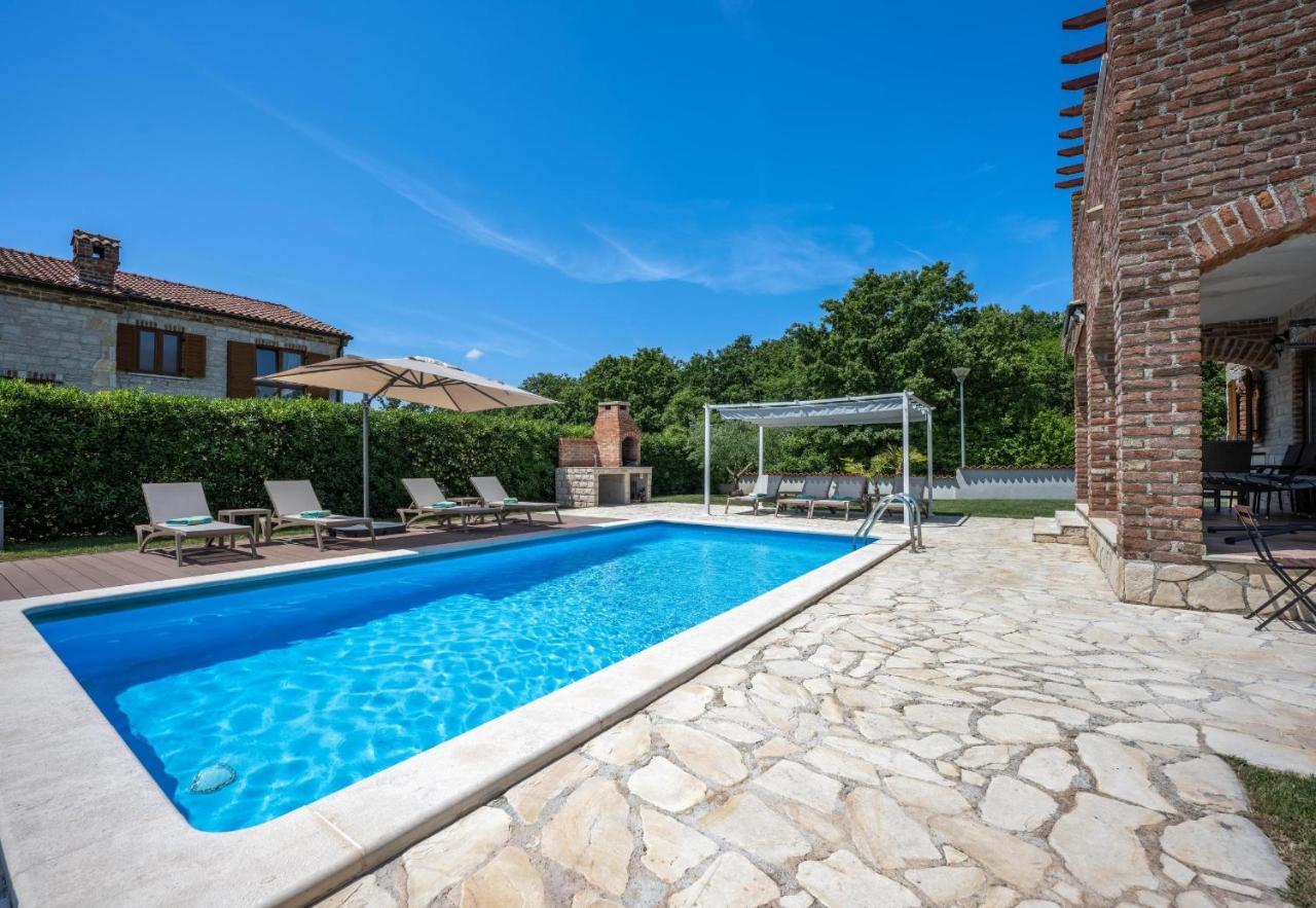 Paradis Villa Stone Queen With Heated Pool Butkovići Eksteriør billede