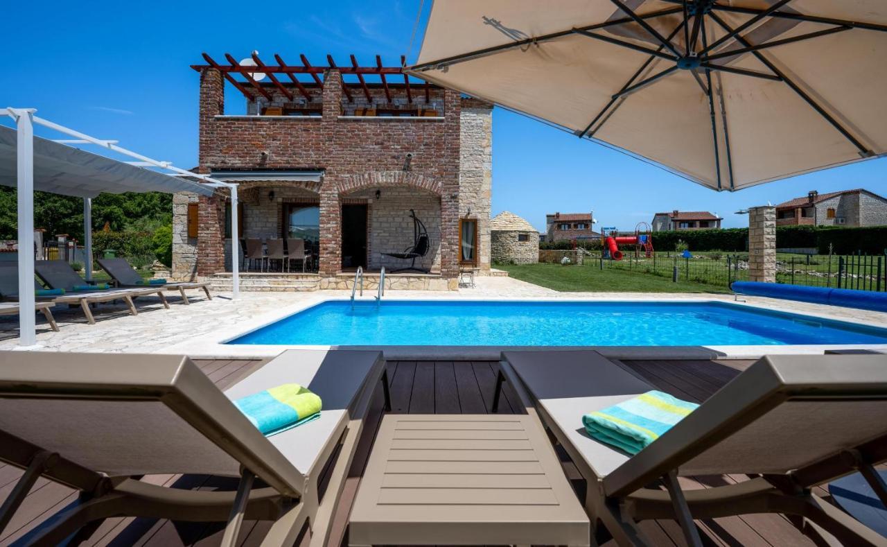 Paradis Villa Stone Queen With Heated Pool Butkovići Eksteriør billede