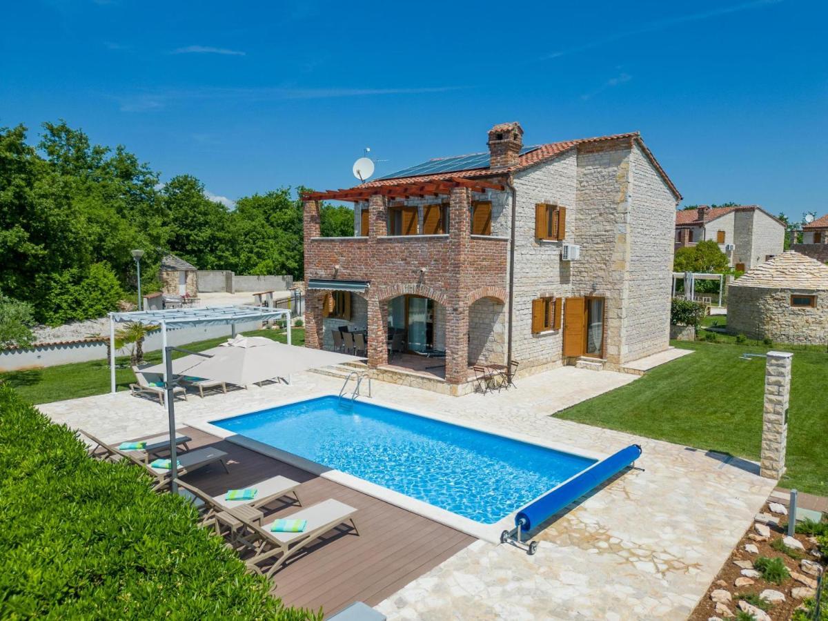 Paradis Villa Stone Queen With Heated Pool Butkovići Eksteriør billede